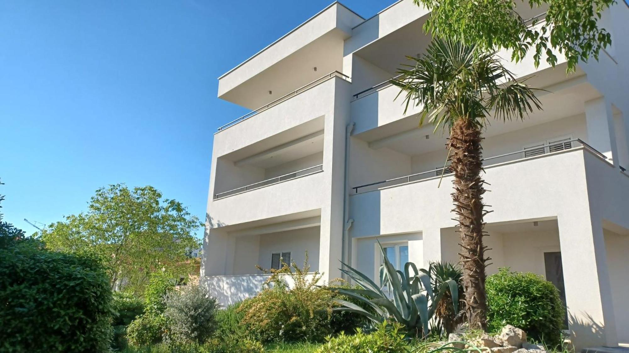 Apartments Daria Krk Town Exterior photo
