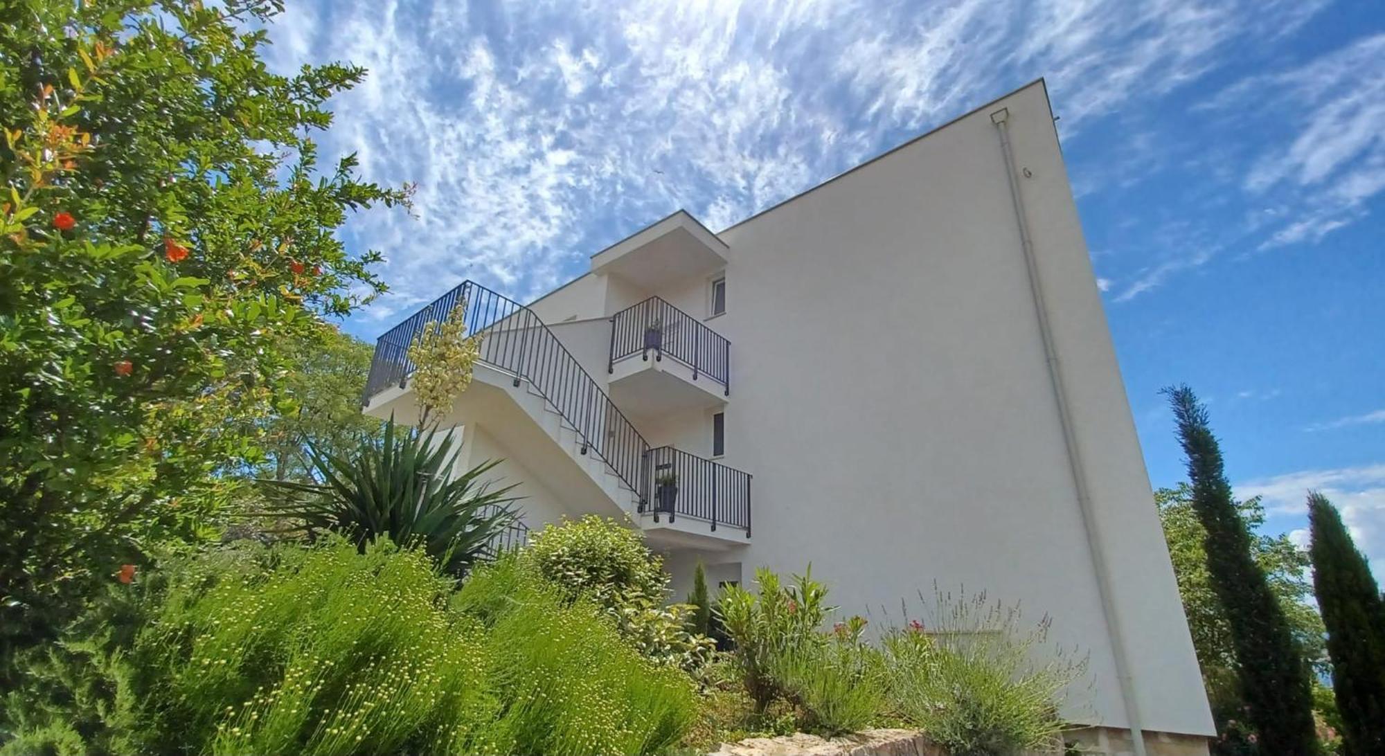 Apartments Daria Krk Town Exterior photo